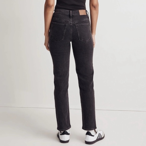 Madewell The Mid-Rise Perfect Vintage Straight Jeans Black Rosella Ripped - Picture 7 of 9